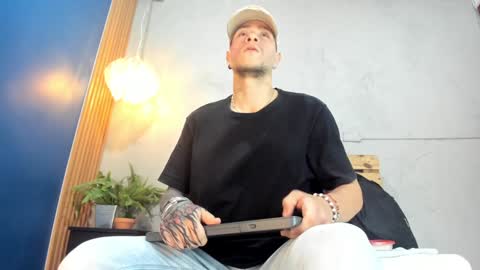 Snapshot of french_sexx chatting on 15, 1, 2025 Xavier online show from 15, 1, 2025