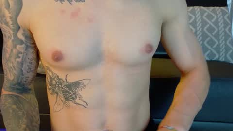 Snapshot of french_sexx chatting on 25, 10, 2025 Xavier online show from 25, 10, 2025