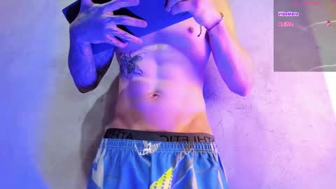 Snapshot of french_sexx chatting on 13, 11, 2025 Xavier online show from 13, 11, 2025