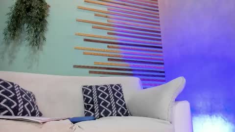 Snapshot of french_sexx chatting on 21, 11, 2025 Xavier online show from 21, 11, 2025