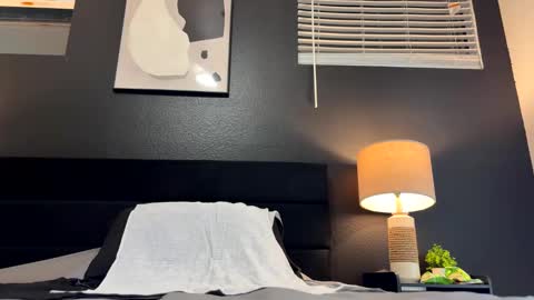 Snapshot of frenchcouple739 chatting on 3, 12, 2024 frenchcouple739 online show from 3, 12, 2024