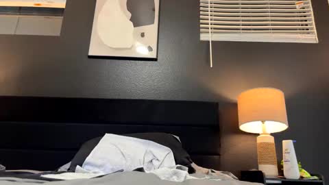 Snapshot of frenchcouple739 chatting on 3, 12, 2024 frenchcouple739 online show from 3, 12, 2024