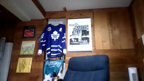 Snapshot of frenchieto chatting on 14, 4, 2026 ShyFrenchie online show from 14, 4, 2026