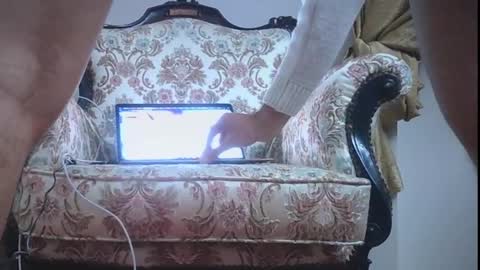 Snapshot of freshmanxxl chatting on 15, 12, 2024 freshman imonyou98 online show from 15, 12, 2024