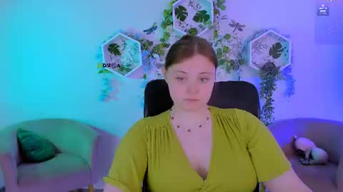 Snapshot of freya_cute_ chatting on 30, 7, 2026 your Freya online show from 30, 7, 2026