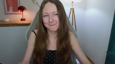 Snapshot of freya_nilsson chatting on 4, 12, 2024 Freya online show from 4, 12, 2024