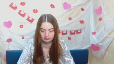 Snapshot of freyadak chatting on 2, 3, 2025 FreyaDak online show from 2, 3, 2025