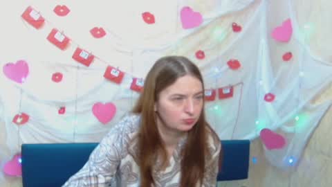 Snapshot of freyadak chatting on 2, 3, 2025 FreyaDak online show from 2, 3, 2025