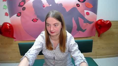 Snapshot of freyadak chatting on 9, 10, 2025 FreyaDak online show from 9, 10, 2025