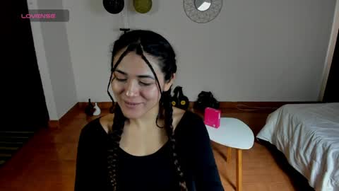 freyarouge online show from 25, 4, 2026