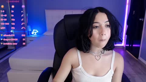 frida_lassi_ online show from 22, 1, 2025