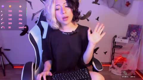 frida_lassi_ online show from 17, 10, 2025