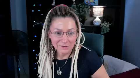 Snapshot of fridatander chatting on 20, 12, 2025 Frida Tander online show from 20, 12, 2025