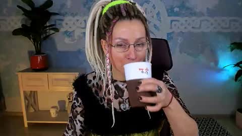 Snapshot of fridatander chatting on 4, 2, 2026 Frida Tander online show from 4, 2, 2026