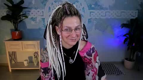 Snapshot of fridatander chatting on 6, 2, 2026 Frida Tander online show from 6, 2, 2026