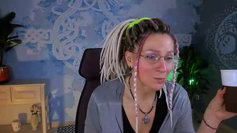 Snapshot of fridatander chatting on 7, 2, 2026 Frida Tander online show from 7, 2, 2026