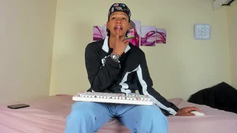 Snapshot of friends_420 chatting on 20, 12, 2025 friends_420 online show from 20, 12, 2025