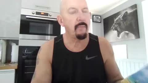 Snapshot of friskyneedsum chatting on 26, 2, 2025 bob online show from 26, 2, 2025