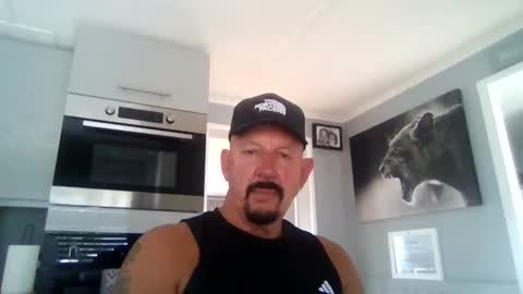 Snapshot of friskyneedsum chatting on 9, 9, 2025 bob online show from 9, 9, 2025