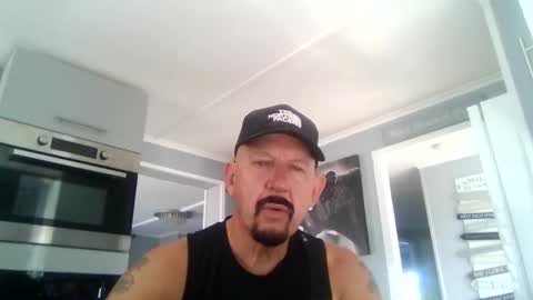 Snapshot of friskyneedsum chatting on 6, 10, 2025 bob online show from 6, 10, 2025