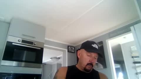 Snapshot of friskyneedsum chatting on 9, 10, 2025 bob online show from 9, 10, 2025