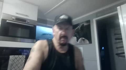 Snapshot of friskyneedsum chatting on 13, 11, 2025 bob online show from 13, 11, 2025