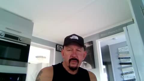 Snapshot of friskyneedsum chatting on 17, 11, 2025 bob online show from 17, 11, 2025