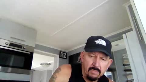 Snapshot of friskyneedsum chatting on 19, 11, 2025 bob online show from 19, 11, 2025