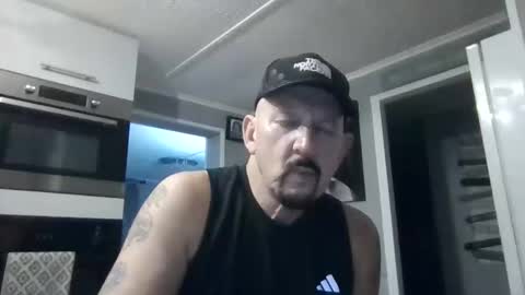 Snapshot of friskyneedsum chatting on 20, 11, 2025 bob online show from 20, 11, 2025