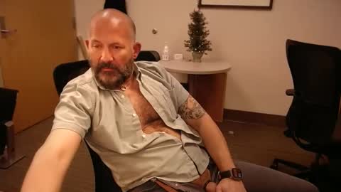 Snapshot of fuckadilf chatting on 18, 12, 2024 fuckadilf online show from 18, 12, 2024