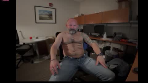 Snapshot of fuckadilf chatting on 6, 3, 2025 fuckadilf online show from 6, 3, 2025