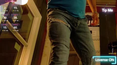 Snapshot of fuckadilf chatting on 28, 9, 2025 fuckadilf online show from 28, 9, 2025