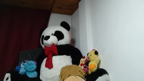 Mia and Gary  online show from 6, 2, 2025