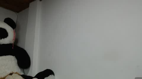 Mia and Gary  online show from 28, 2, 2025