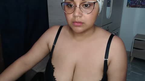 Mia and Gary  online show from 24, 9, 2025