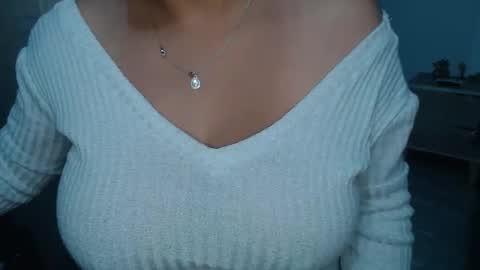 Mia and Gary  online show from 19, 10, 2025