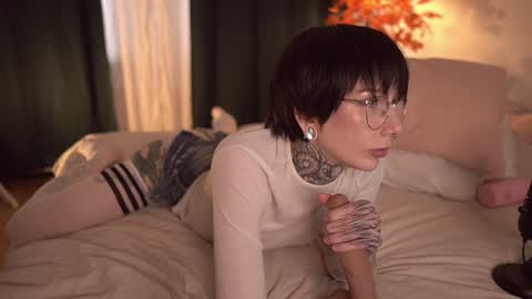 Eva         all my links   online show from 19, 10, 2025