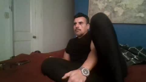 fuego1ento22 online show from 18, 1, 2025