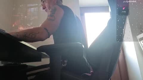 FullArtOfSex online show from 11, 11, 2025