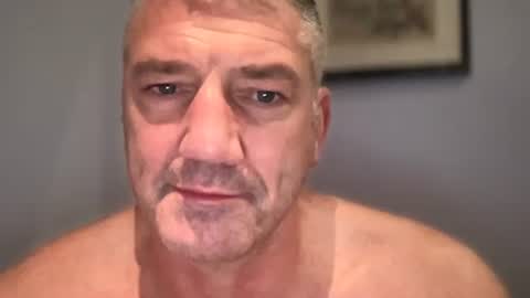 Snapshot of fullback_15 chatting on 2, 11, 2025 fullback_15 online show from 2, 11, 2025