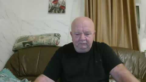 Snapshot of fullballs6 chatting on 2, 12, 2025 fullballs6 online show from 2, 12, 2025