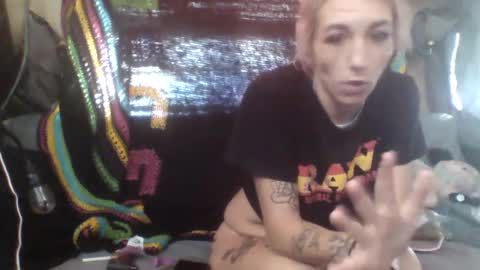 Snapshot of fullerh967 chatting on 1, 10, 2025 Deeztitties online show from 1, 10, 2025