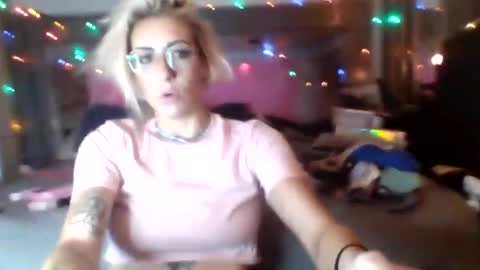 Snapshot of fullerh967 chatting on 30, 10, 2025 Deeztitties online show from 30, 10, 2025