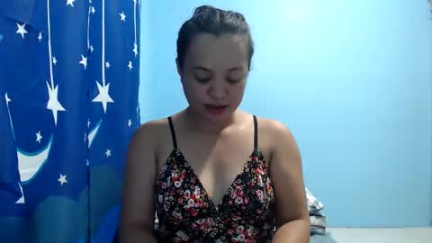 Snapshot of funluvnpinay4u chatting on 18, 4, 2026 MAE online show from 18, 4, 2026