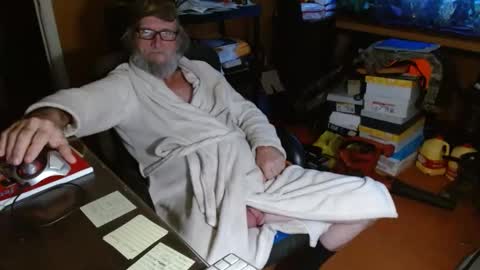 Snapshot of funmike2000 chatting on 16, 1, 2025 mike online show from 16, 1, 2025