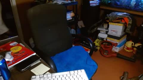 Snapshot of funmike2000 chatting on 19, 1, 2025 mike online show from 19, 1, 2025