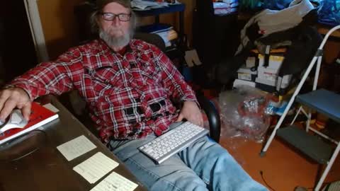 Snapshot of funmike2000 chatting on 20, 1, 2025 mike online show from 20, 1, 2025