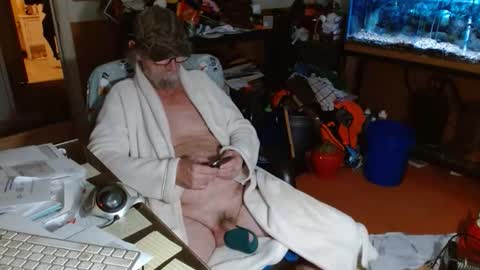 Snapshot of funmike2000 chatting on 5, 2, 2026 mike online show from 5, 2, 2026