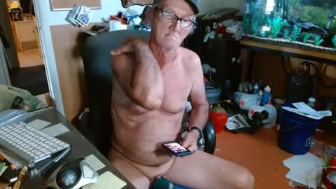 Snapshot of funmike2000 chatting on 5, 7, 2026 mike online show from 5, 7, 2026