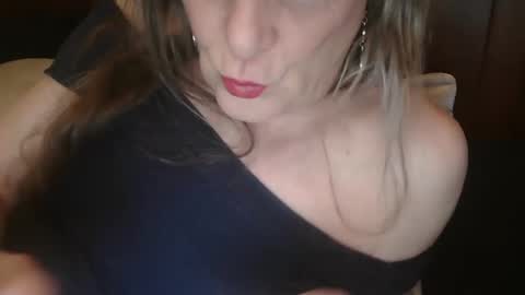 Snapshot of funtimetgirl chatting on 25, 1, 2025 Jessie Love online show from 25, 1, 2025